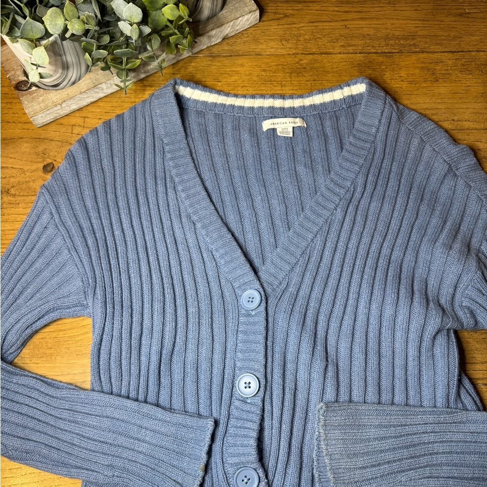 American Eagle Blue Cable Knit Crop Sweater Size Small - Picture 3 of 4